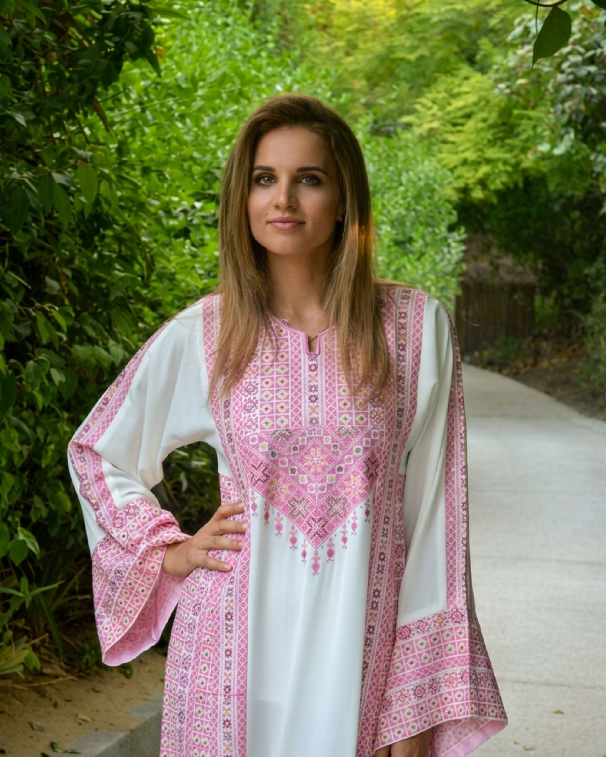 Lulu - White & Pink